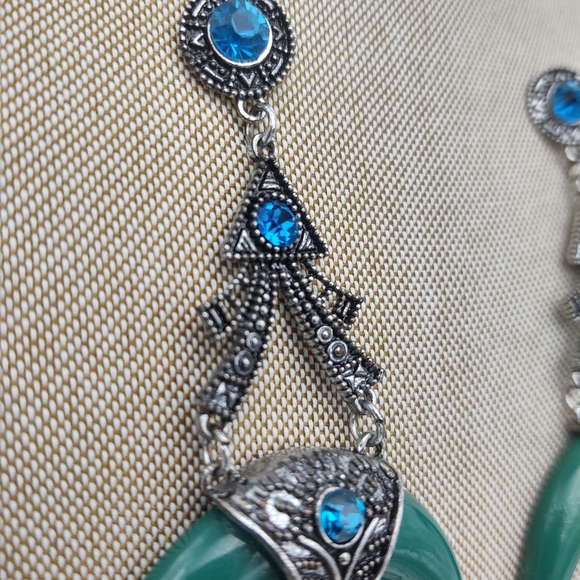 Stunning Earrings Express your Sence of Style - Picture 4 of 8